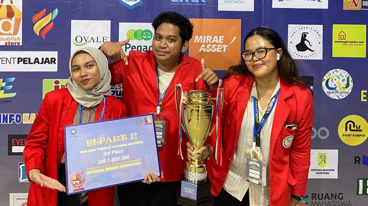 3rd Place "National Debate Competition" with the theme Tax optimization in increasing state revenue towards golden Indonesia 2045